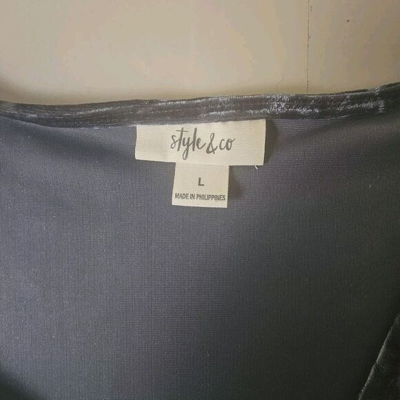 Style‎ & Co Velvet Top Blouse Floral Embroidery V-Neck Peplum L Boho Flowy Fairy - Picture 5 of 8